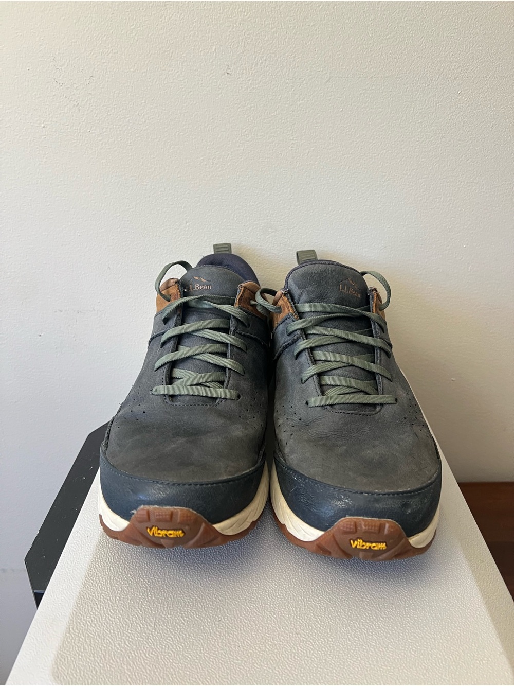 L.L. Bean Men's Navy and Brown Leather Lace-Up Sneakers - Picture 6 of 7
